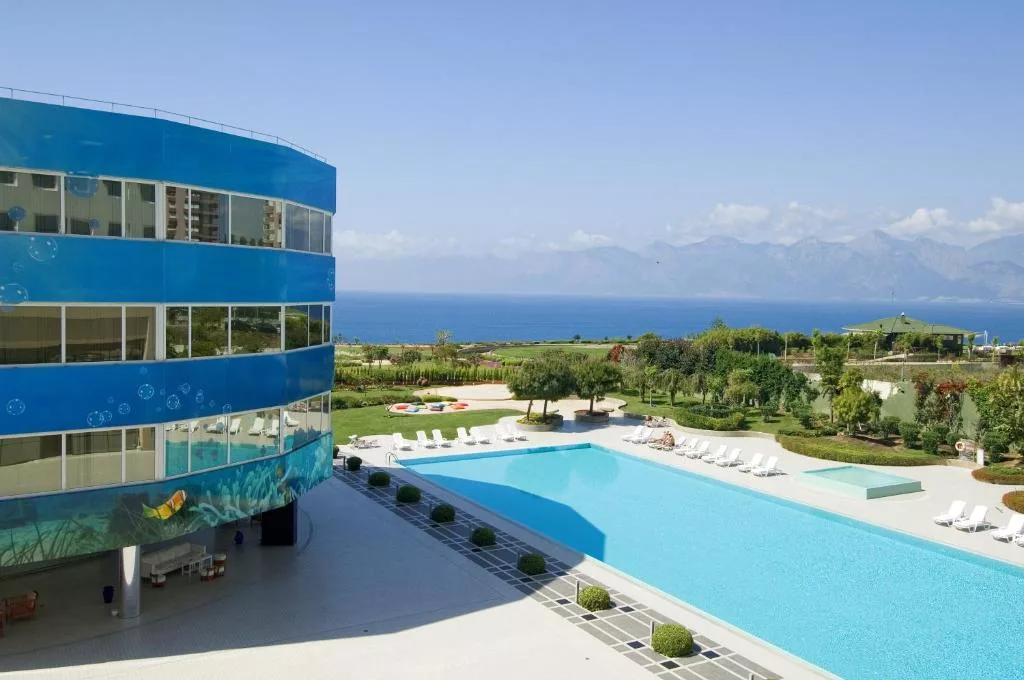 فندق مرمرة من أفضل فنادق على البحر في أنطاليا
