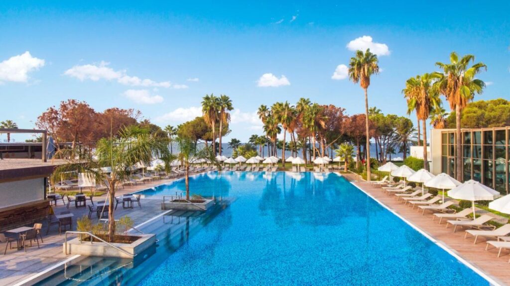 باروت أكانثوس آند سينيت أنطاليا واحد من فنادق أنطاليا مع مسبح خاص