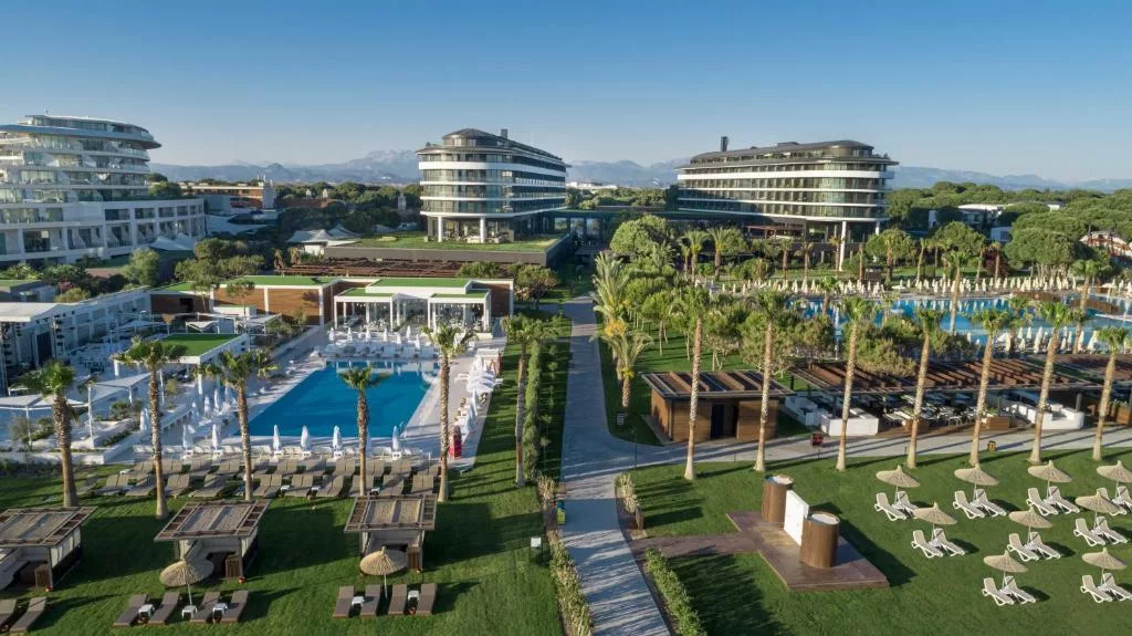 فندق فوياج بيليك جولف آند سبا يتميز بانه من أجمل فنادق بيليك أنطاليا
