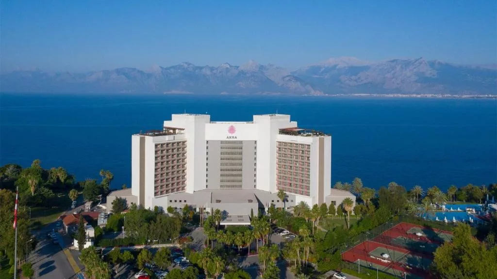 يعد فندق أكرا واحد من فنادق أنطاليا خمس نجوم