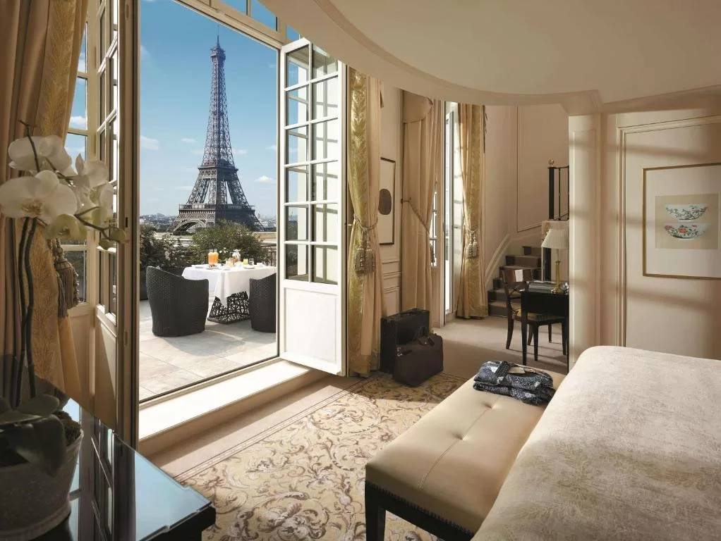 فندق شانغريلا باريس من  أشهر فنادق باريس