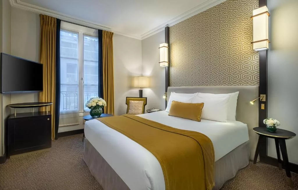 فندق لو ماركيز باريس أرقي فنادق في باريس تطل على برج إيفل
