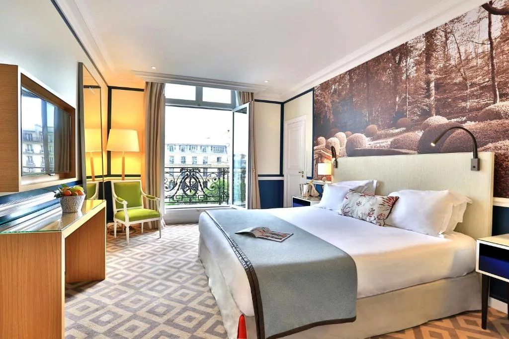 أجنحة فريزر لو كلاريدج شانزليزيه أفضل فنادق باريس على الشانزليزيه
