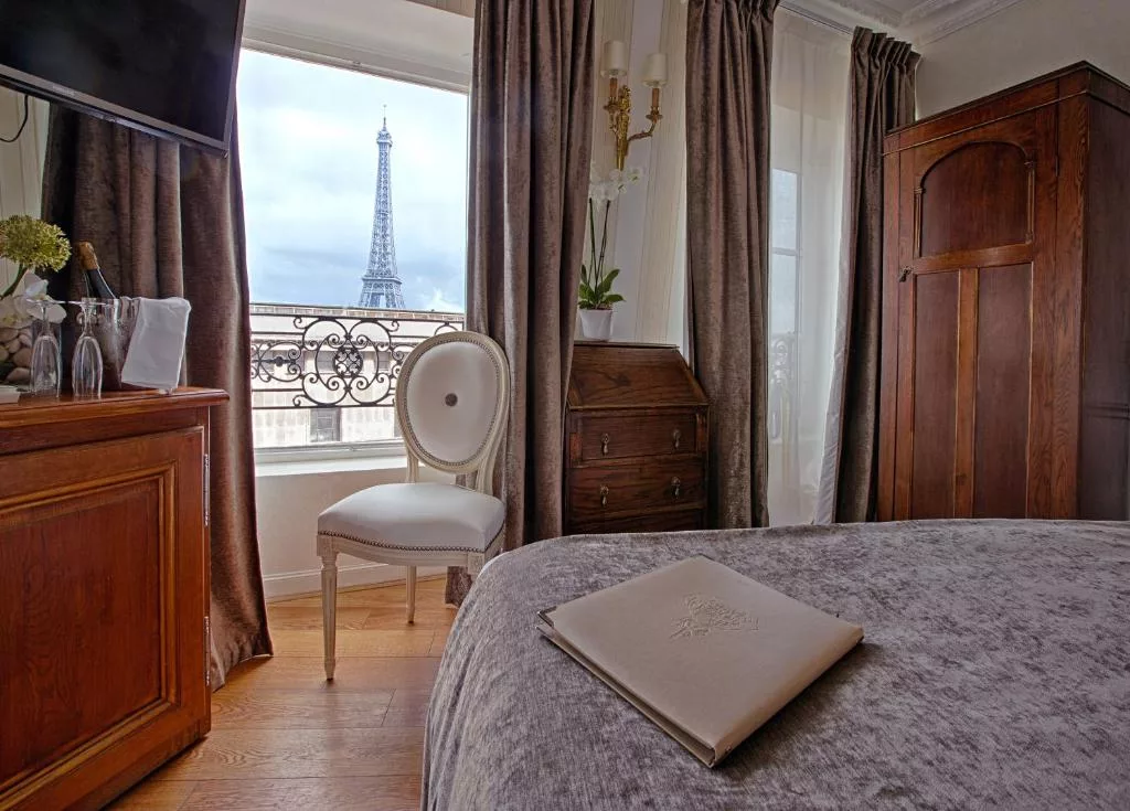 فندق إيفل تروكاديرو  ضمن فنادق في باريس قريبة من برج إيفل