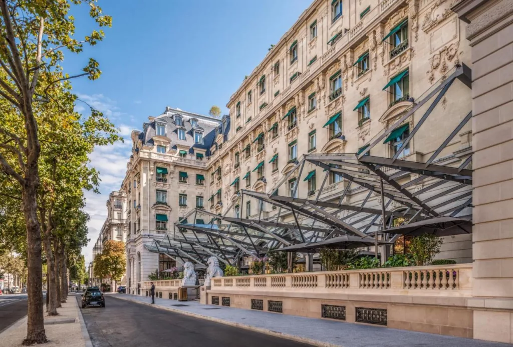 فندق بينينسولا باريس أفضل فنادق باريس للعوائل