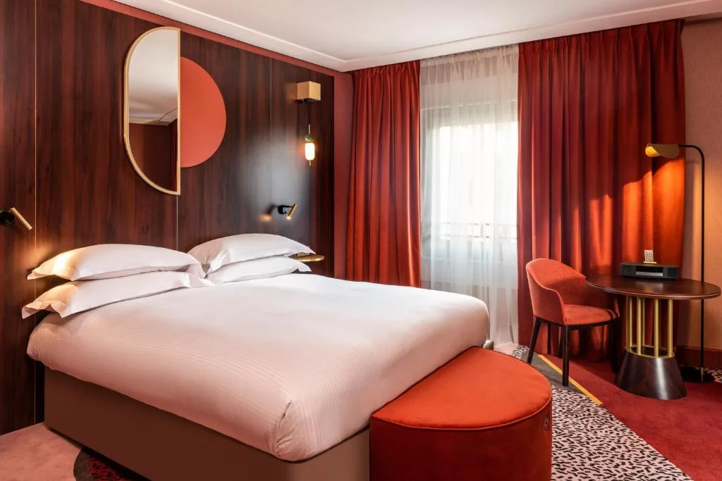 سوفيتل باريس لا ديفانس هو من أفضل فنادق في باريس