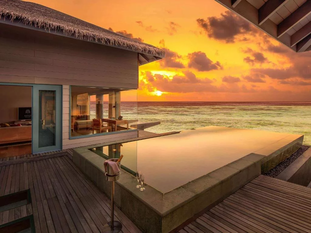 فندق رافلز المالديف أرقى فنادق المالديف