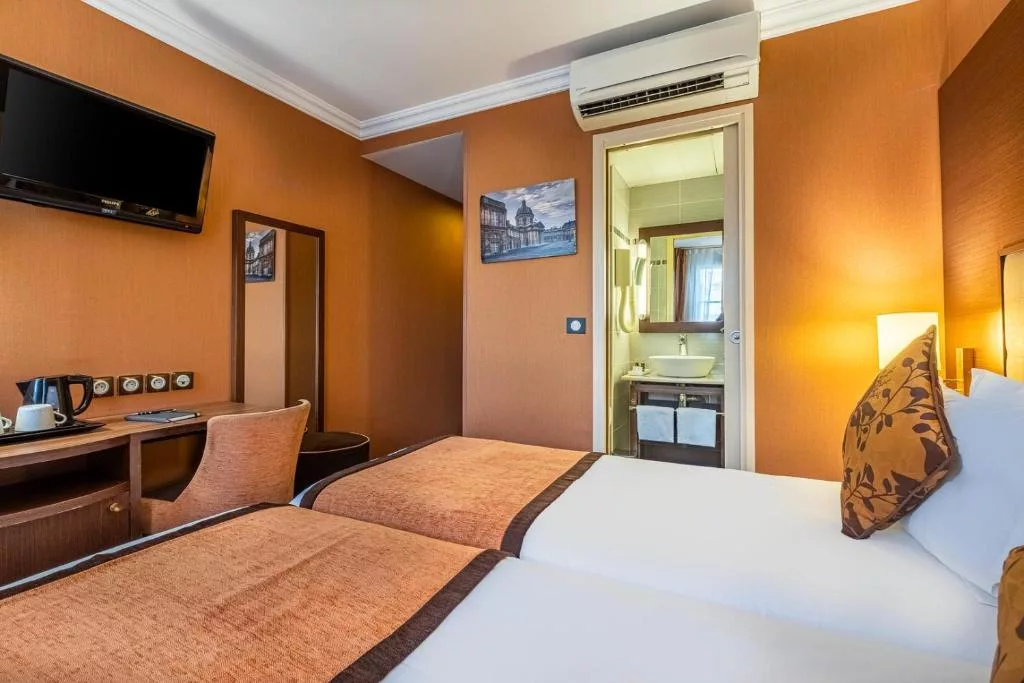 فندق سانت أونوريه 85 من أجمل فنادق باريس رخيصة.