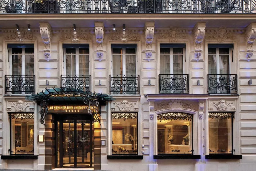 فندق لا ديميور مونتين باريس من الفنادق القريبة من وسط باريس
