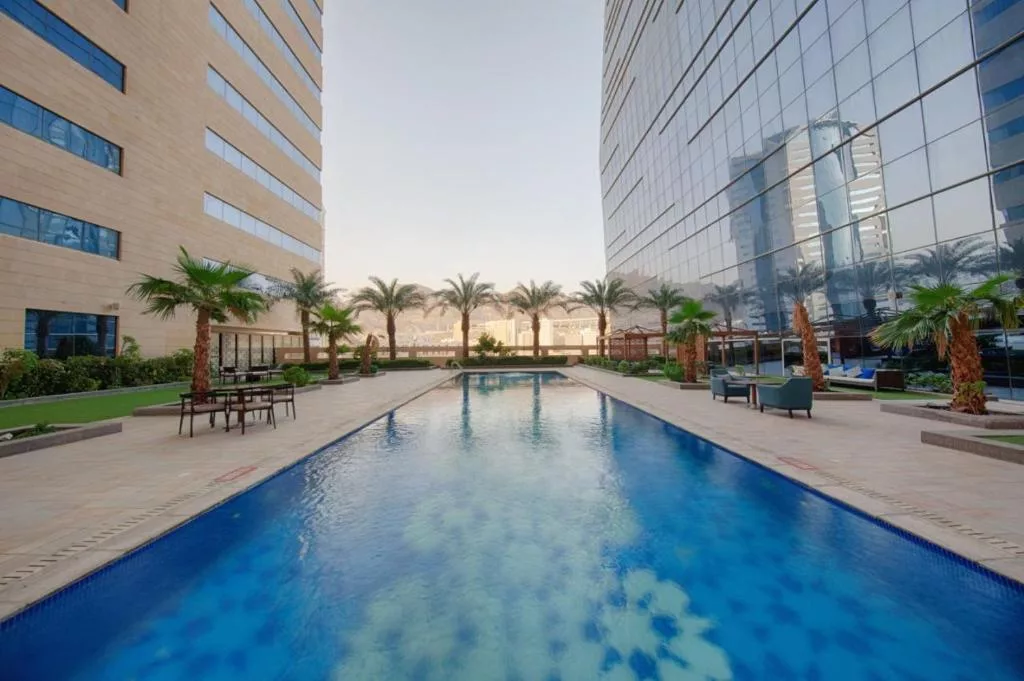 فندق هوليداي إن مكة العزيزة واحد من أهم فنادق خمس نجوم في مكة بعيدة عن الحرم