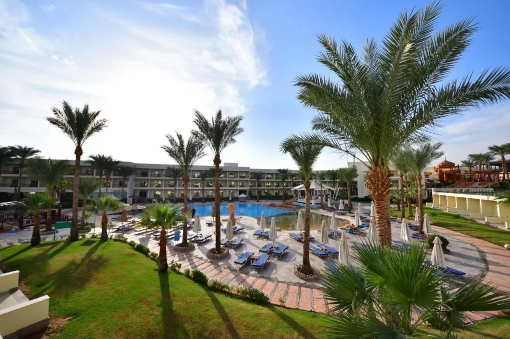 فندق كيروسيز بريمير اكوا بارك شرم الشيخ هو أحد فنادق في شرم الشيخ فيها أكوا بارك