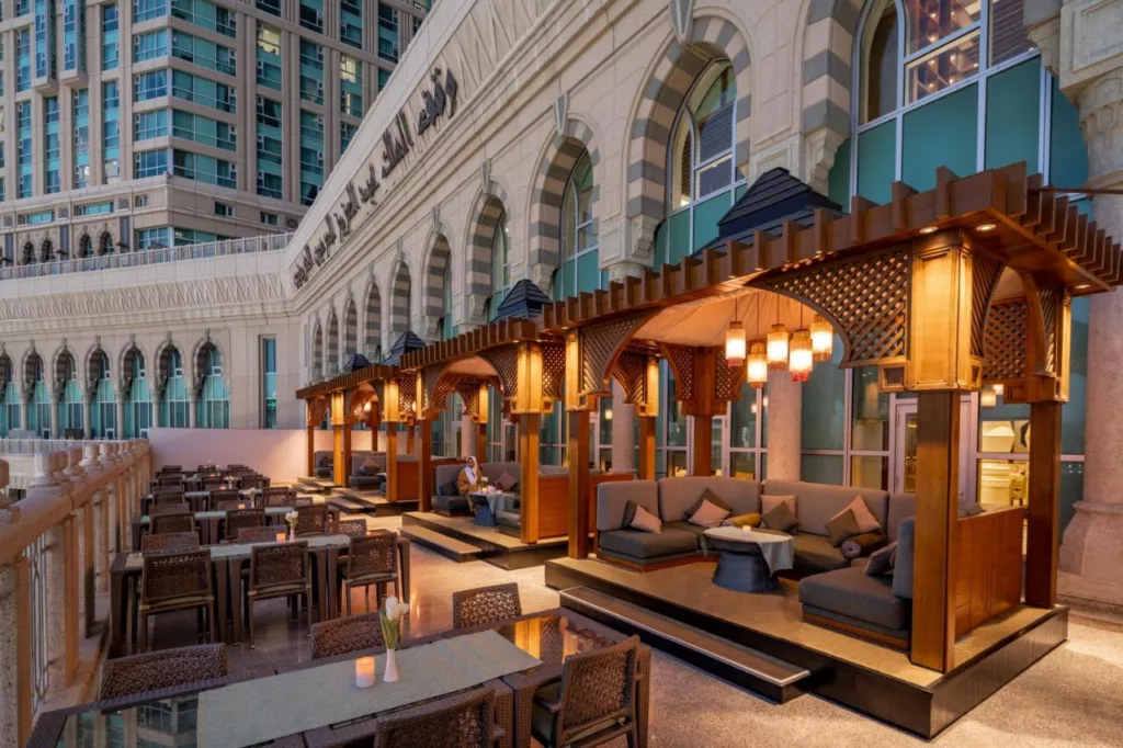 فندق قصر مكة رافلز هو أحد فنادق توسعة الملك عبدالله مكة
