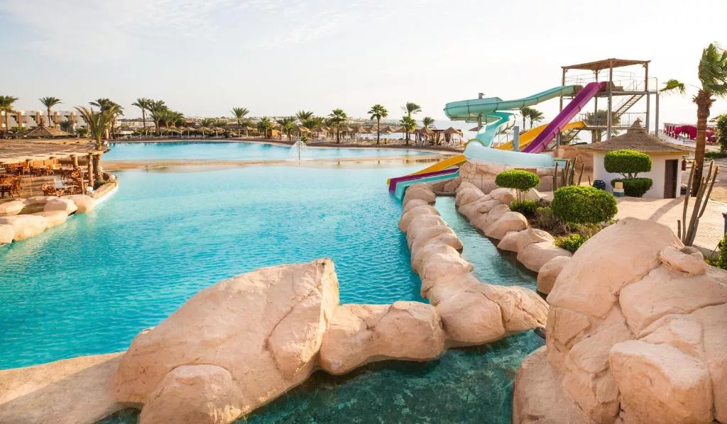 فندق بيراميزا شرم الشيخ يعتبر من أجمل فنادق في خليج القرش شرم الشيخ
