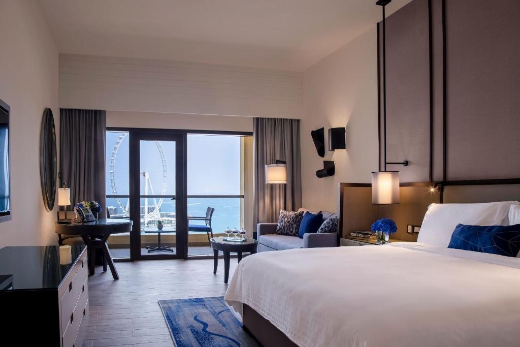 أمواج روتانا جميرا بيتش دبي من أجمل فنادق مطلة على عين دبي
