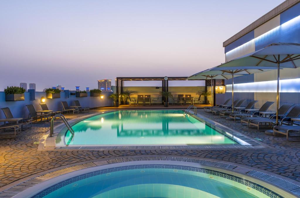 فندق كورال دبي ديرة يعبر من أفضل فنادق شارع المرقبات دبي