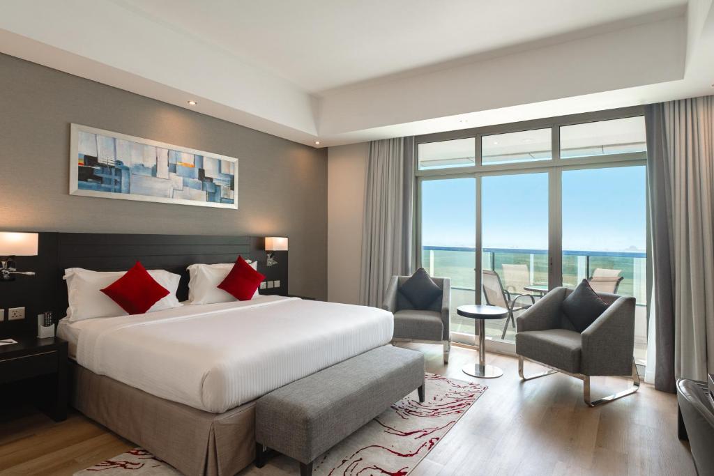 يعد فندق رامادا باي ويندهام دبي برشا هايتس من أجمل فنادق البرشاء دبي